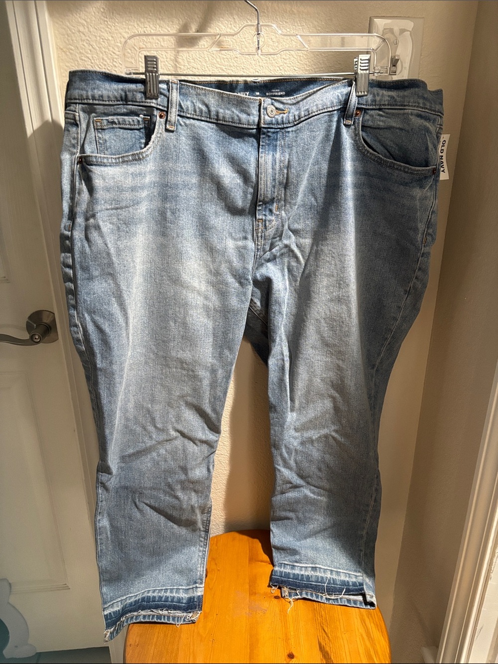 Old Navy Light Wash Relaxed Women’s Boyfriend Jeans 18 NWT